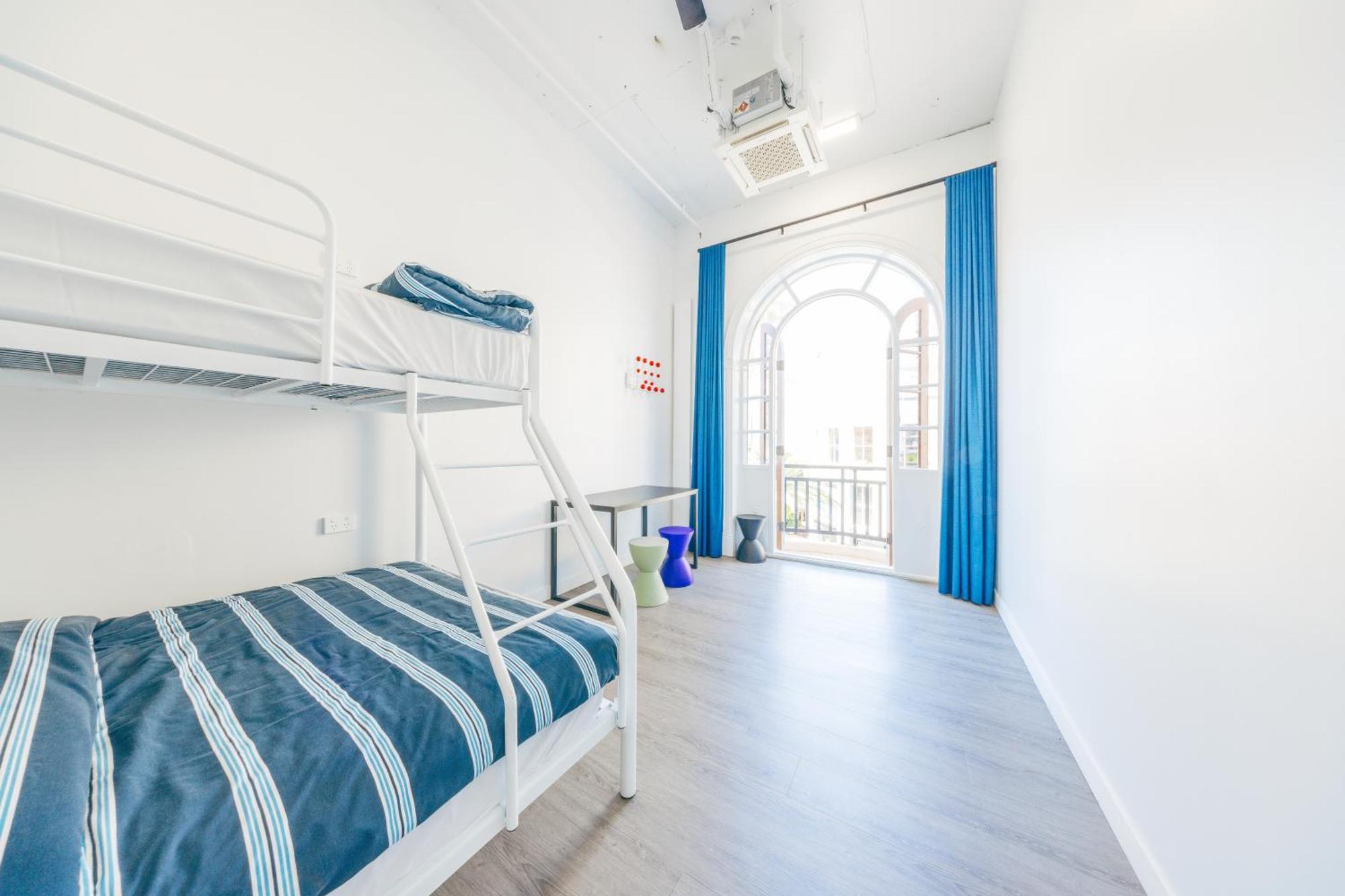 Maze Backpackers - Gold Coast Hostel Buitenkant foto